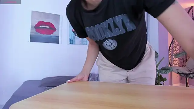 Snapshot of Angela_donnato chatting on October 2025 04:09:02 AM Angela donnato online show from October 2025 04:09:02 AM