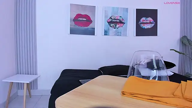 Snapshot of Angela_donnato chatting on November 2025 03:28:02 AM Angela donnato online show from November 2025 03:28:02 AM