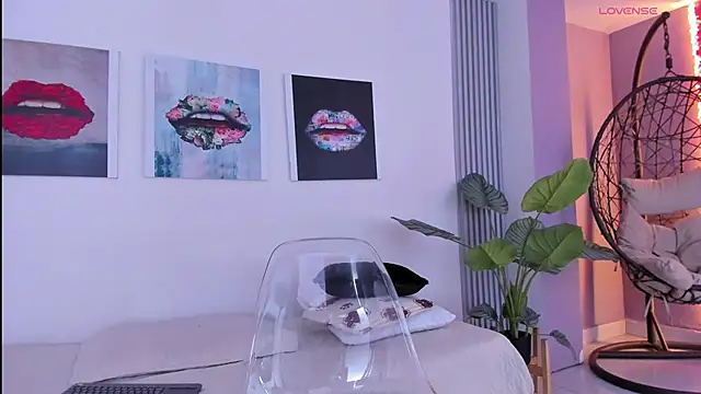 Snapshot of Angela_donnato chatting on November 2025 03:50:02 AM Angela donnato online show from November 2025 03:50:02 AM