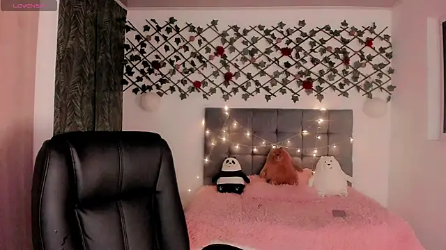 Lilith Miller21 online show from March 2025 05:10:02 AM