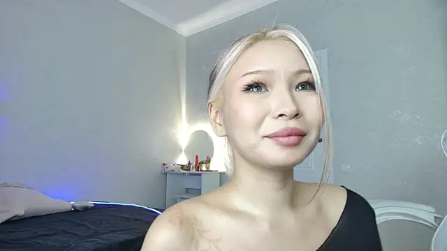 RileyMee online show from February 2025 01:15:02 AM