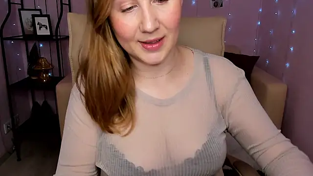 Snapshot of Helens_love chatting on February 2025 01:34:02 AM Helens love online show from February 2025 01:34:02 AM
