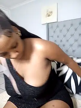 Snapshot of Candy_Love_18 chatting on December 2024 05:53:02 PM Candy Love 18 online show from December 2024 05:53:02 PM