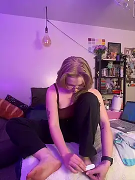 Snapshot of AddalineSwift chatting on January 2025 02:30:01 AM AddalineSwift online show from January 2025 02:30:01 AM