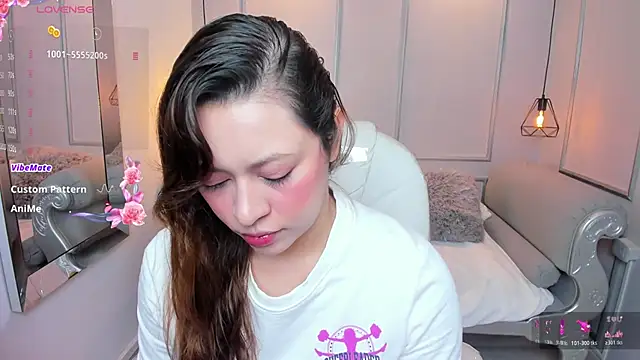 Lanna18 online show from October 2025 11:56:02 AM