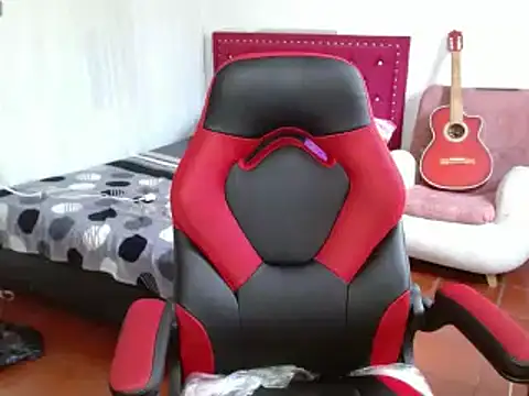 helenca43 online show from February 2025 04:20:01 PM