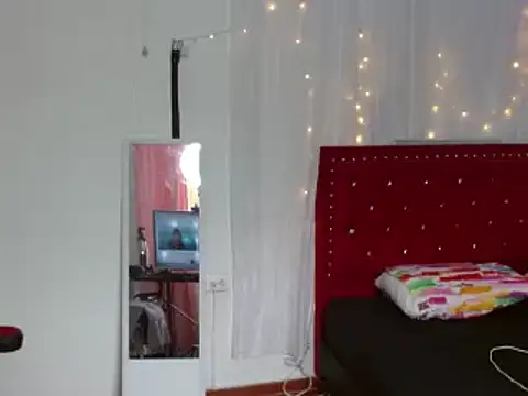 helenca43 online show from March 2025 02:40:01 PM