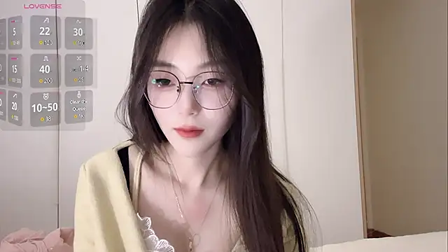 Snapshot of Sweet-Angel999 chatting on January 2025 05:38:02 PM Sweet-Angel999 online show from January 2025 05:38:02 PM