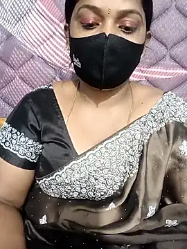 Snapshot of Renuma chatting on October 2025 04:14:01 AM Renuma online show from October 2025 04:14:01 AM