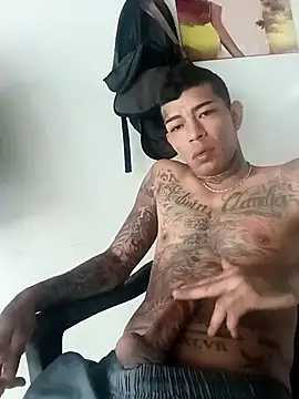Snapshot of HotBoyTattoo14 chatting on October 2025 12:28:02 PM HotBoyTattoo14 online show from October 2025 12:28:02 PM