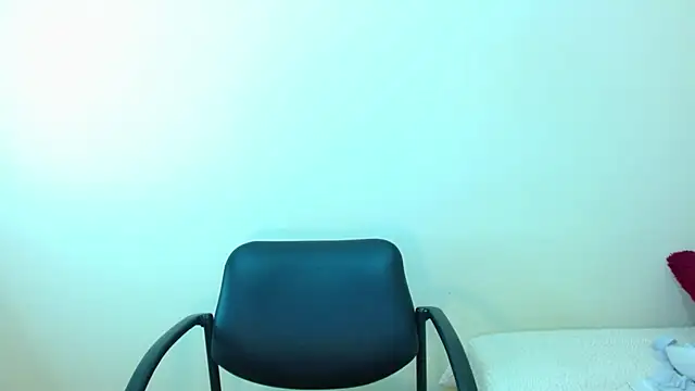 Snapshot of JessicaRabbit04 chatting on October 2025 06:52:01 PM JessicaRabbit04 online show from October 2025 06:52:01 PM