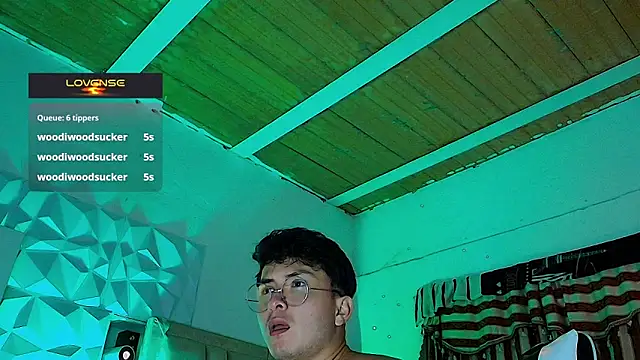 Snapshot of santyago_taylor chatting on March 2025 07:47:02 PM santyago taylor online show from March 2025 07:47:02 PM