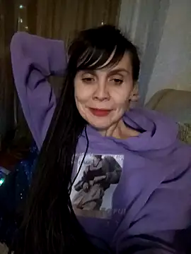 Francenia lolis online show from December 2024 05:32:01 PM