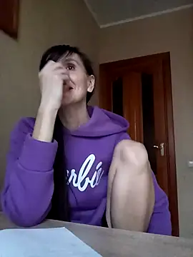 Francenia lolis online show from December 2024 07:08:01 AM