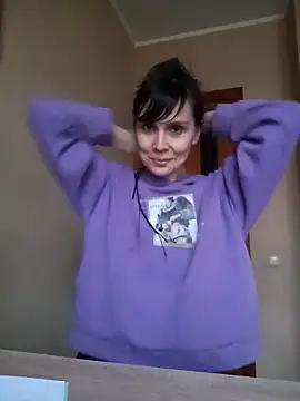 Francenia lolis online show from January 2025 01:25:02 PM