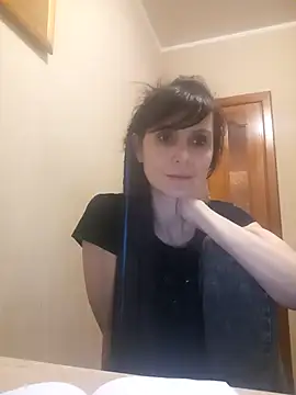 Francenia lolis online show from October 2025 07:48:01 PM