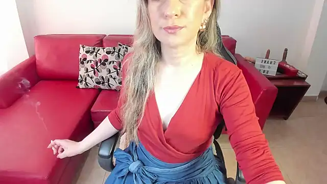 Snapshot of CHANNEL_GOLD chatting on December 2024 04:12:02 PM CHANNEL GOLD online show from December 2024 04:12:02 PM