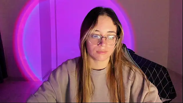 Snapshot of atenas_05_ chatting on November 2025 09:21:02 AM atenas 05 online show from November 2025 09:21:02 AM