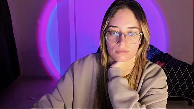 Snapshot of atenas_05_ chatting on November 2025 09:19:01 AM atenas 05 online show from November 2025 09:19:01 AM