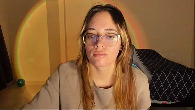 Snapshot of atenas_05_ chatting on November 2025 09:30:01 AM atenas 05 online show from November 2025 09:30:01 AM