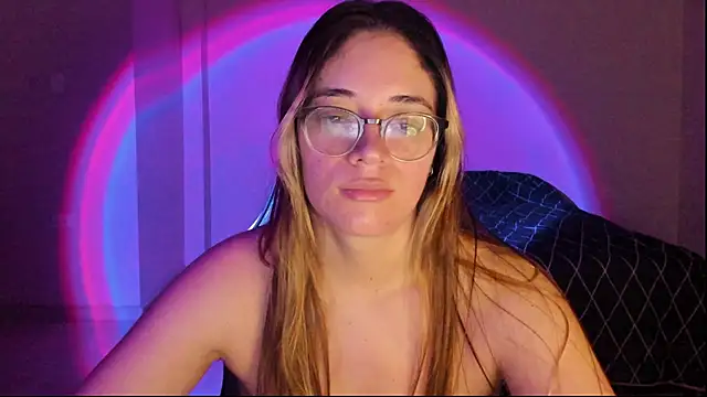 Snapshot of atenas_05_ chatting on November 2025 09:30:01 AM atenas 05 online show from November 2025 09:30:01 AM