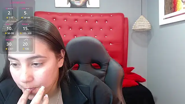 lizzaxs online show from December 2024 08:00:02 PM