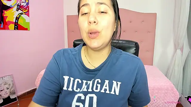 lizzaxs online show from October 2025 01:40:02 PM