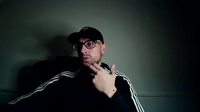 mikealcorleone online show from February 2025 08:45:02 PM