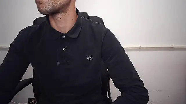 mikealcorleone online show from October 2025 07:01:02 PM