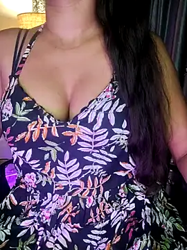 Snapshot of SexyAndHottie chatting on October 2025 04:39:01 PM SexyAndHottie online show from October 2025 04:39:01 PM