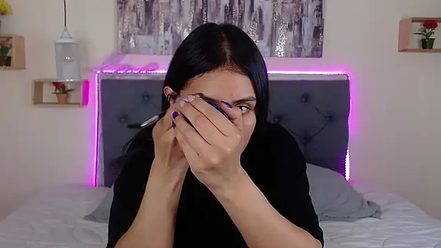 Snapshot of mia_aira chatting on October 2025 03:14:02 PM mia aira online show from October 2025 03:14:02 PM