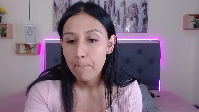 Snapshot of mia_aira chatting on November 2025 02:39:01 PM mia aira online show from November 2025 02:39:01 PM