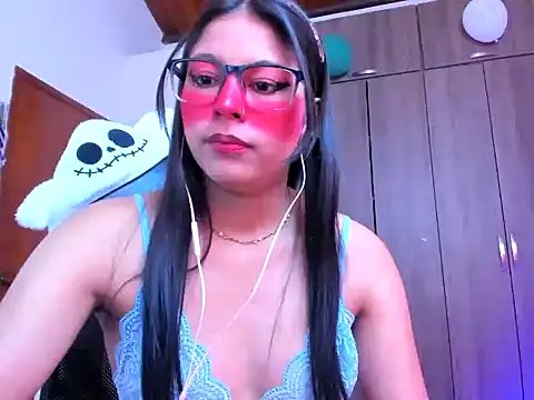 Snapshot of _ALLYSON18_ chatting on October 2025 11:27:01 AM ALLYSON18 online show from October 2025 11:27:01 AM