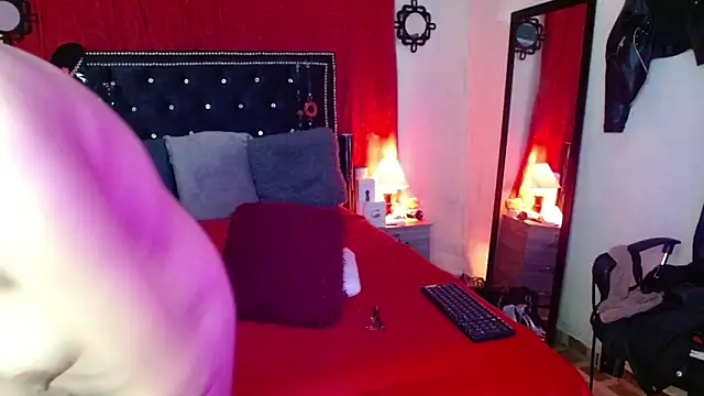 Snapshot of SamaraMartinez chatting on October 2025 08:59:01 AM SamaraMartinez online show from October 2025 08:59:01 AM