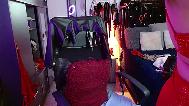 Snapshot of SamaraMartinez chatting on November 2025 09:46:02 PM SamaraMartinez online show from November 2025 09:46:02 PM