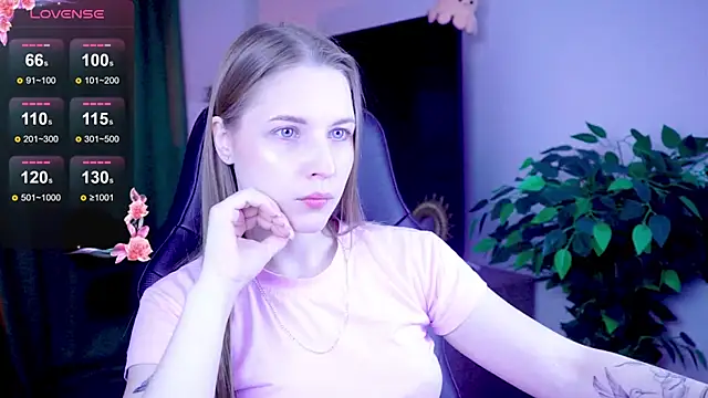 Snapshot of CuteMousee chatting on November 2025 06:46:01 AM CuteMousee online show from November 2025 06:46:01 AM