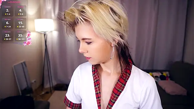 Snapshot of EngelAlman chatting on October 2025 06:09:01 AM EngelAlman online show from October 2025 06:09:01 AM