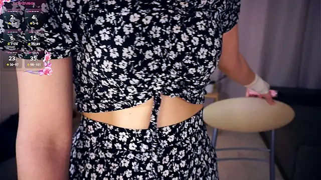 Snapshot of EngelAlman chatting on October 2025 06:10:02 AM EngelAlman online show from October 2025 06:10:02 AM