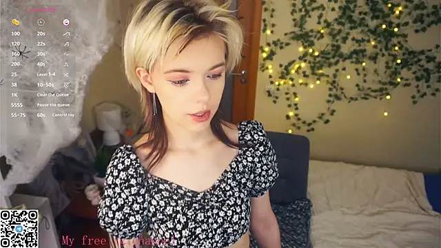 Snapshot of EngelAlman chatting on November 2025 06:24:02 AM EngelAlman online show from November 2025 06:24:02 AM