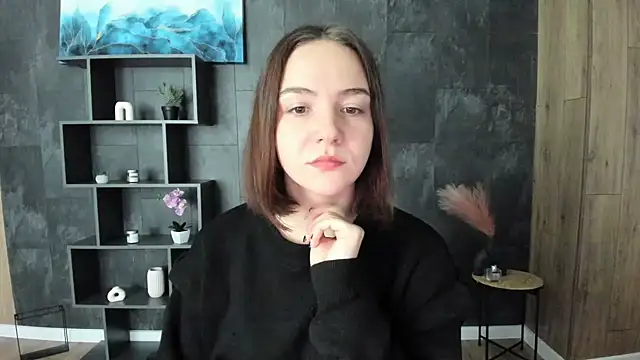 OliviaMontgomery online show from December 2024 06:20:01 AM