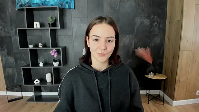 OliviaMontgomery online show from December 2024 12:33:01 PM