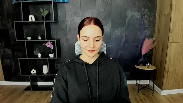 OliviaMontgomery online show from February 2025 05:58:01 PM