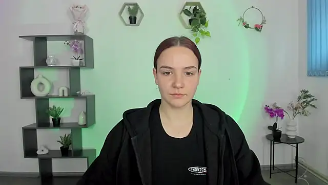 OliviaMontgomery online show from March 2025 04:50:02 PM