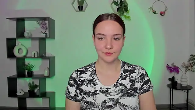 OliviaMontgomery online show from March 2025 04:44:02 PM