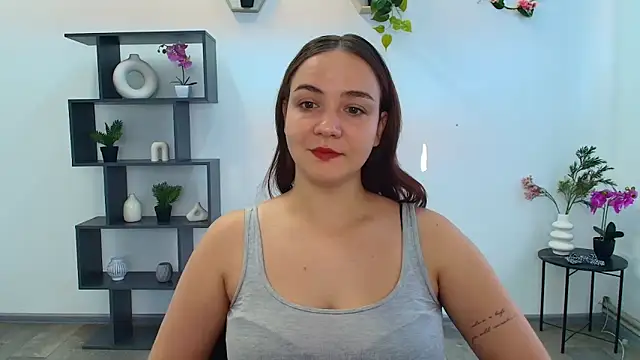 OliviaMontgomery online show from September 2025 05:31:01 AM