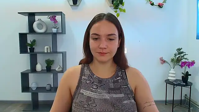 OliviaMontgomery online show from September 2025 05:20:02 AM