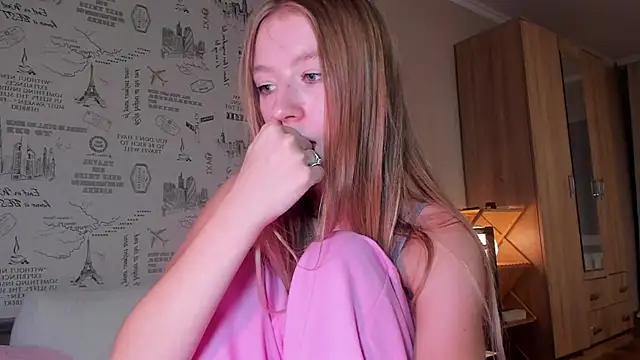 minidivaa  online show from October 2025 08:58:01 PM