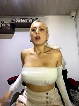 alicev kitty online show from November 2025 12:49:02 PM