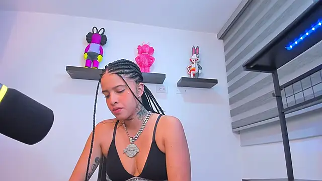 Gangster Girl online show from September 2025 03:30:01 AM