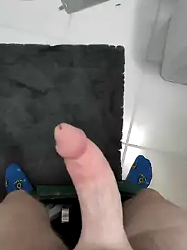 Snapshot of moaning4you95 chatting on February 2025 07:40:02 PM moaning4you95 online show from February 2025 07:40:02 PM